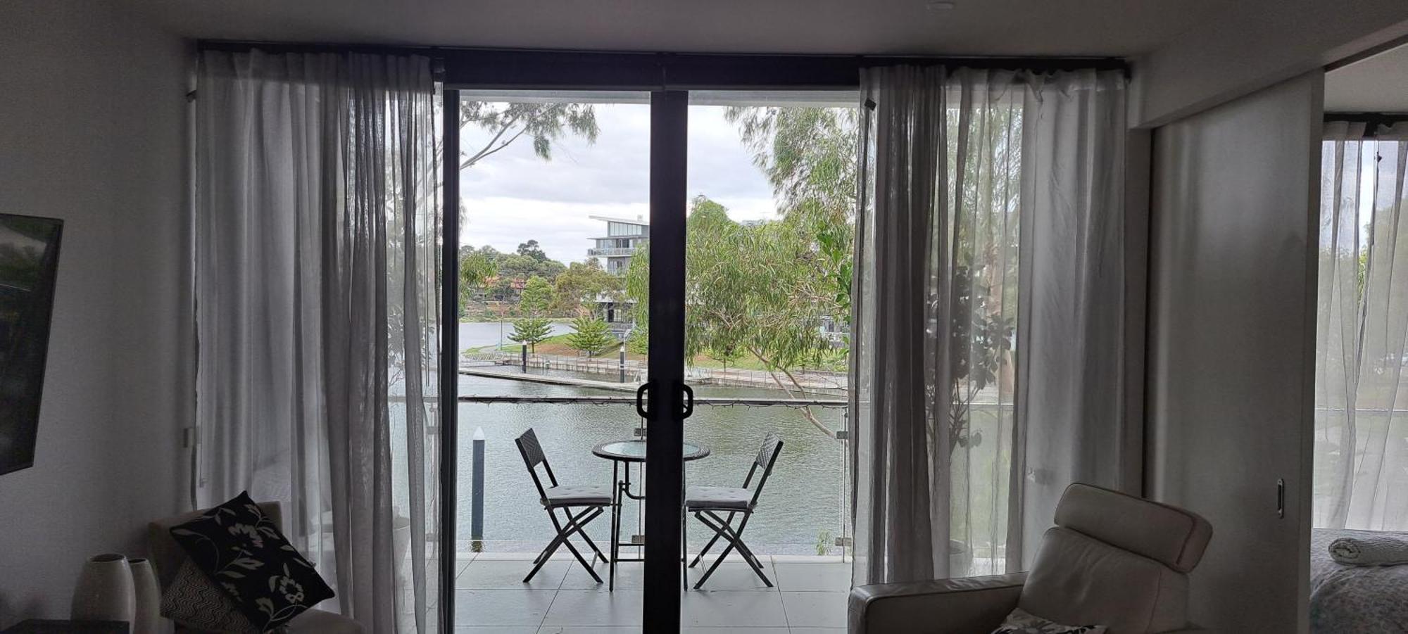 Marina View Apartment On The Maribyrnong River, Melbourne Exterior photo